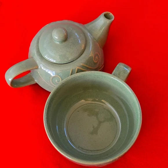 Tea Pot & Mug Set - Picture 2 of 6